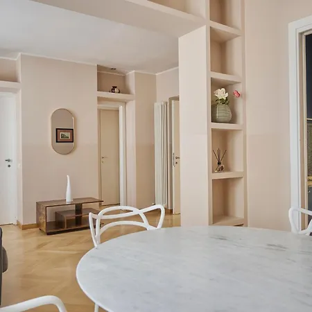 Retreats Duomo Carrobbio Апартаменты *